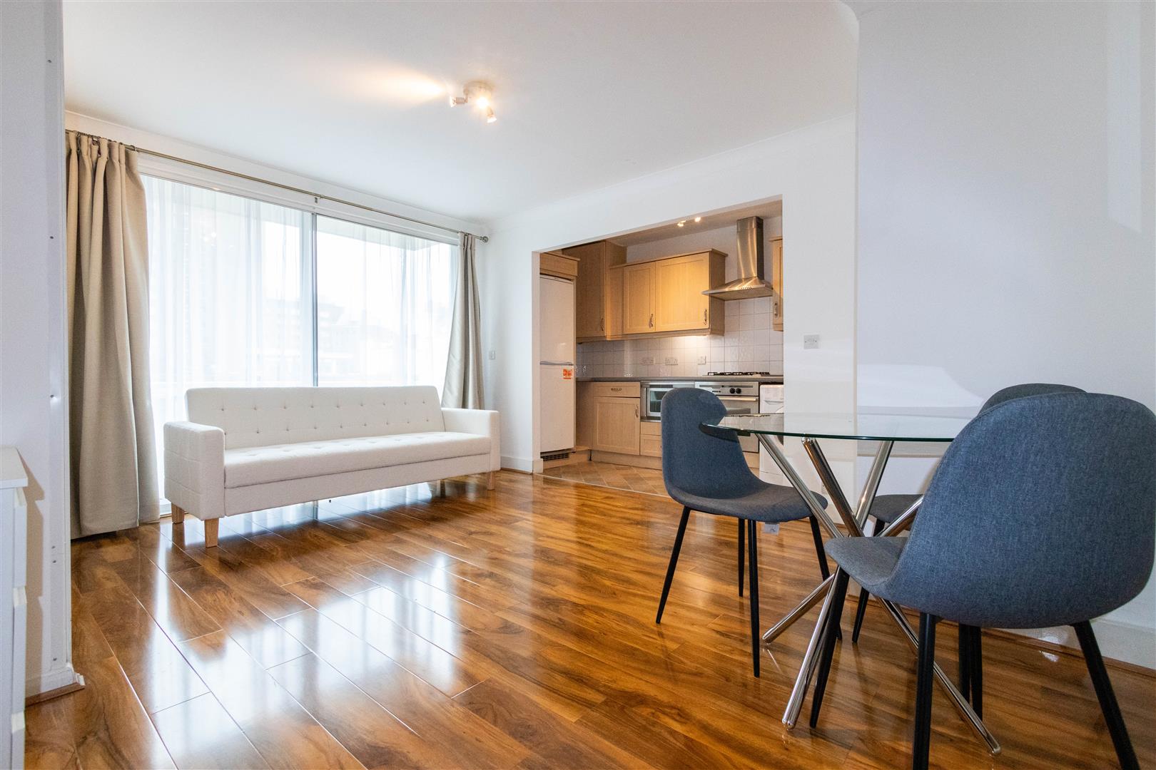 1 bed property in Regent Court, St John's Wood